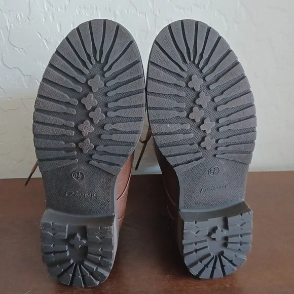 NWOT Lace Up Combat Boots Brown Womans Size 6.5 - Picture 8 of 9